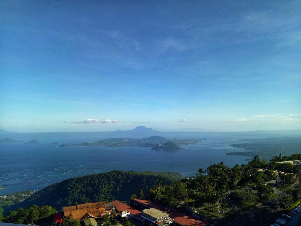 Cityland Tagaytay Taal Lake View City View Free Pool Parking Tagaytay City Exterior foto