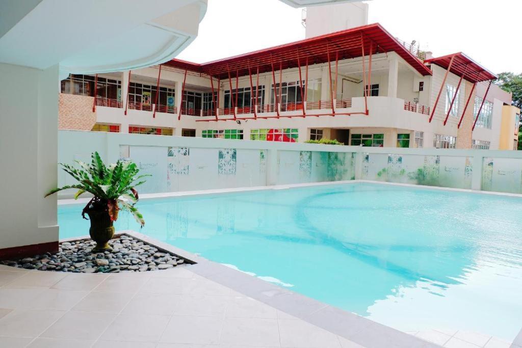 Cityland Tagaytay Taal Lake View City View Free Pool Parking Tagaytay City Exterior foto