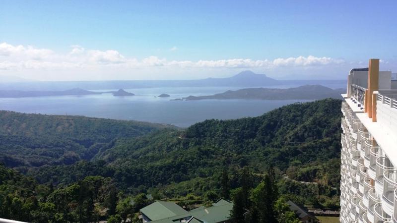 Cityland Tagaytay Taal Lake View City View Free Pool Parking Tagaytay City Exterior foto