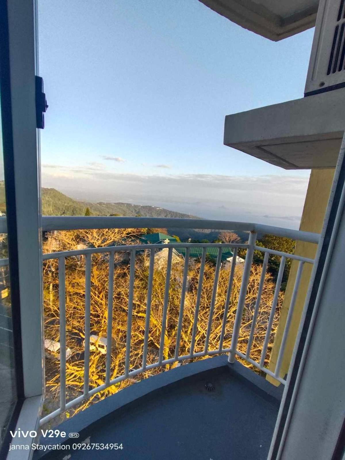 Cityland Tagaytay Taal Lake View City View Free Pool Parking Tagaytay City Exterior foto