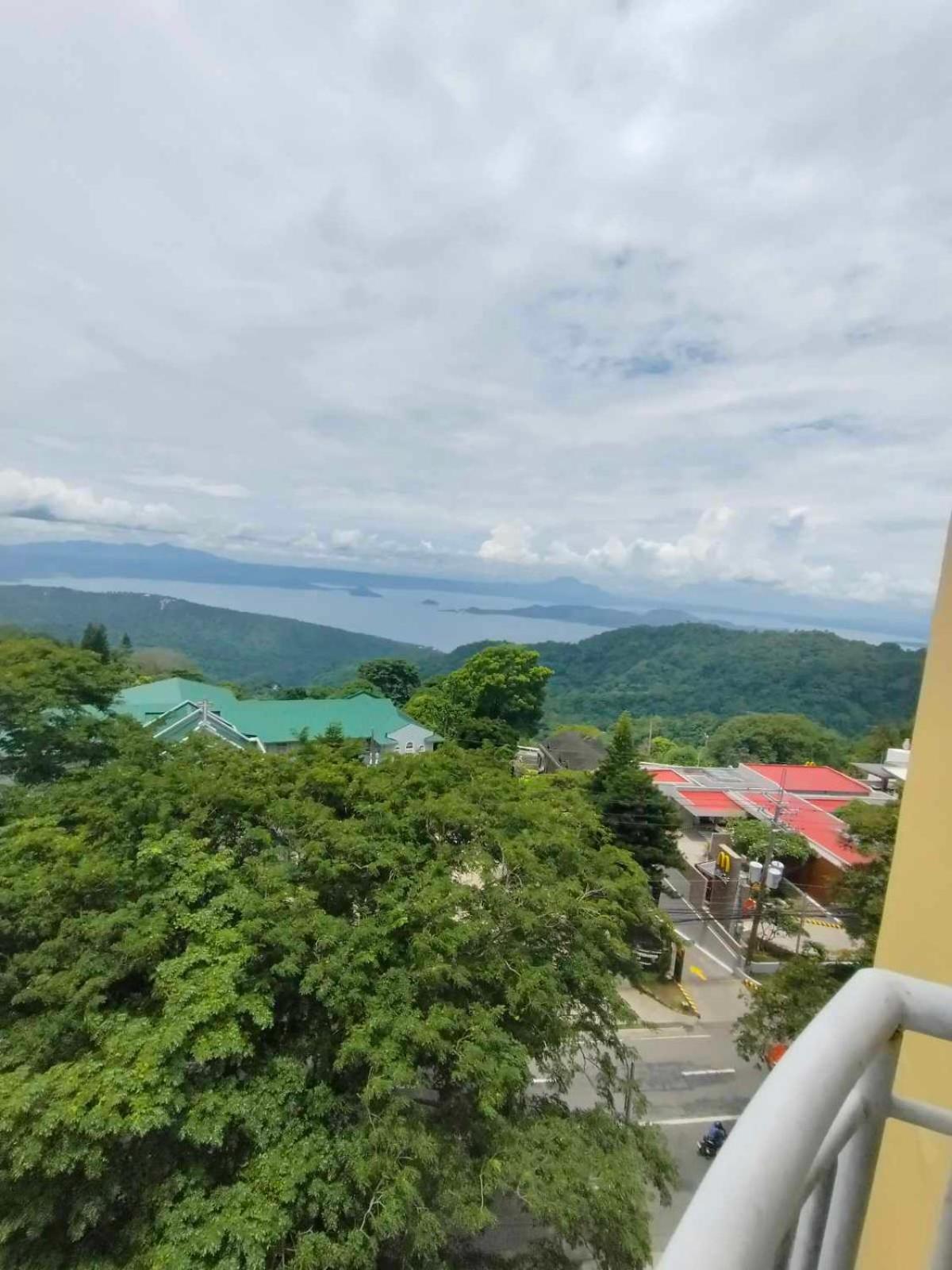 Cityland Tagaytay Taal Lake View City View Free Pool Parking Tagaytay City Exterior foto